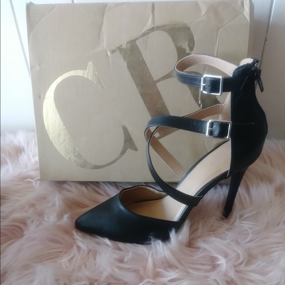 Faux Leather Pointed Toe pump